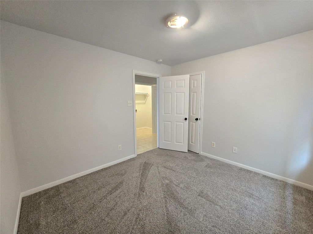 Photo 9 of 