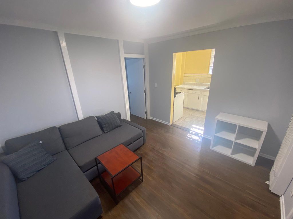 1118 N Berendo St #1, Los Angeles, CA 90029