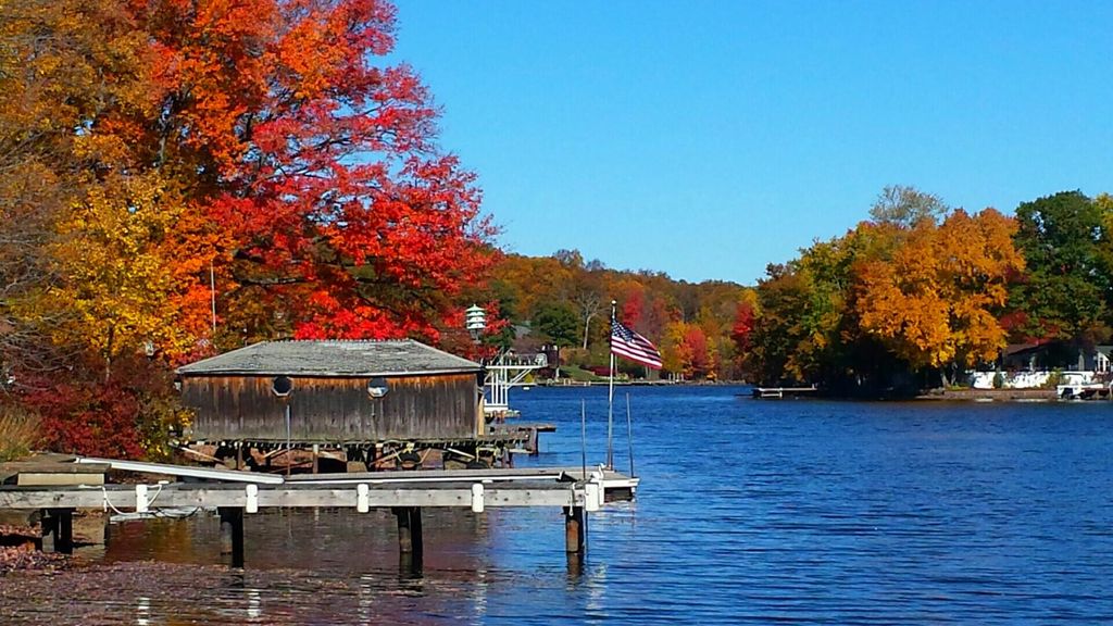 47 Brady Rd, Lake Hopatcong, NJ 07849