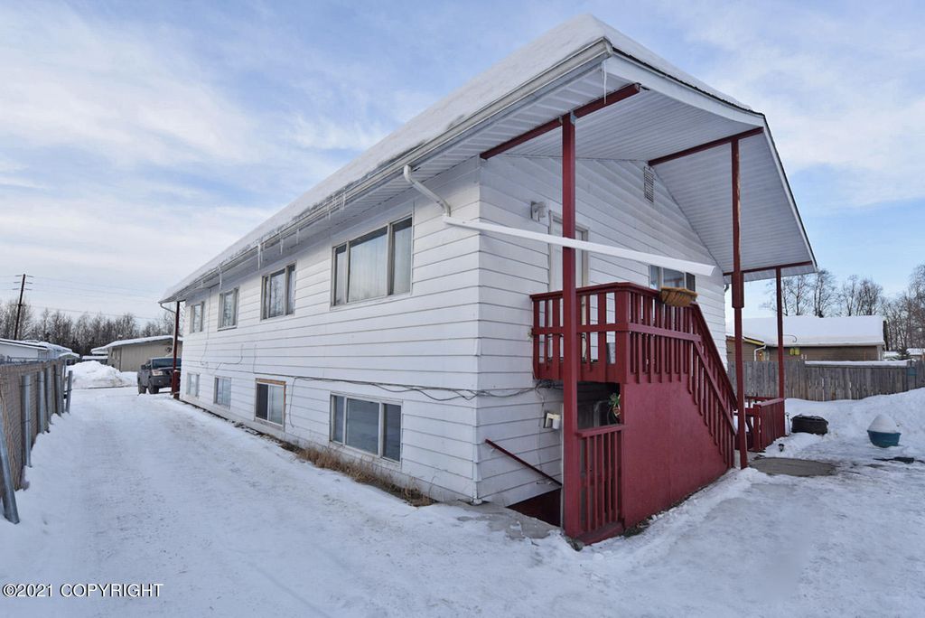 3202 Tarwater Ave, Anchorage, AK 99508