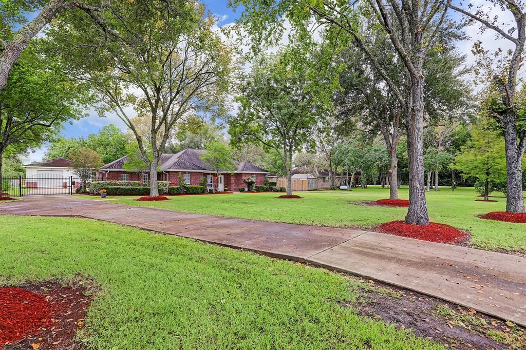 4001 Dixie Farm Rd, Pearland, TX 77581 Trulia
