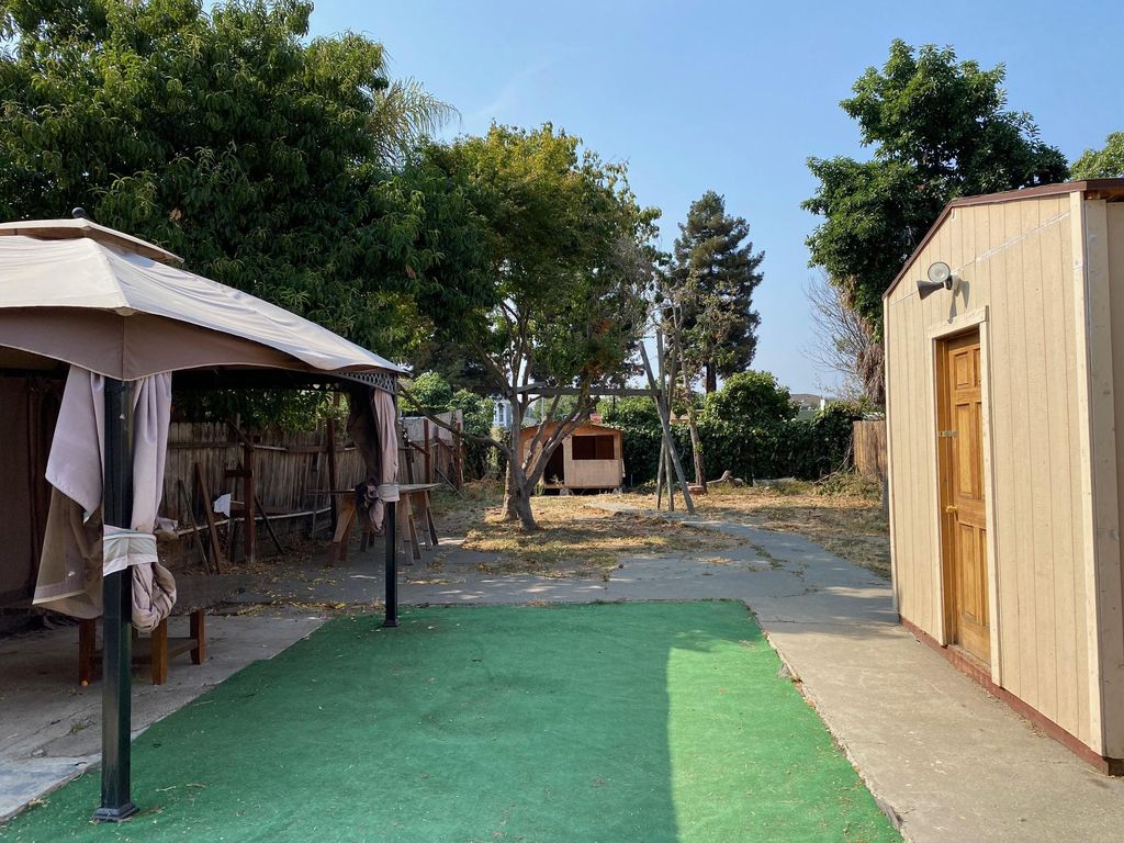 186 B St, Hayward, CA 94541