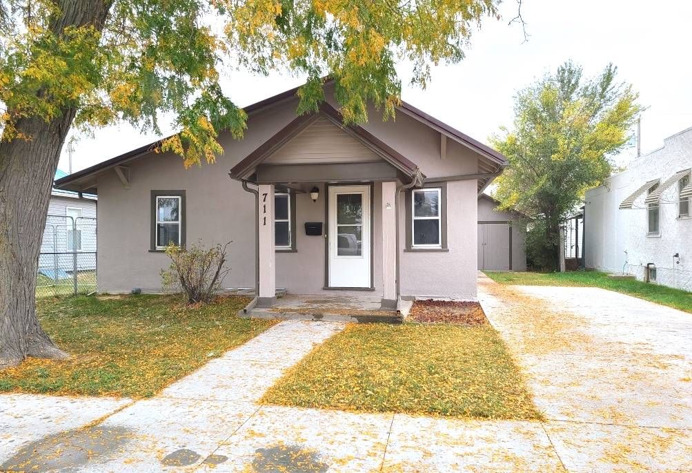 711 E 8th St, Alliance, NE 69301
