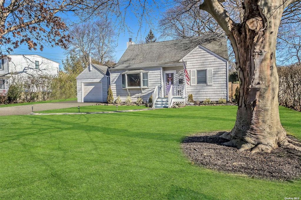 49 Gladstone Avenue, West Islip, NY 11795 Trulia