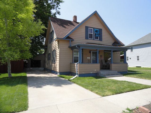 1229 Maple St, Sidney, NE 69162