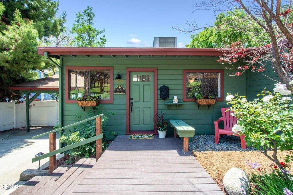 3058 Roderick Pl, Los Angeles, CA 90065