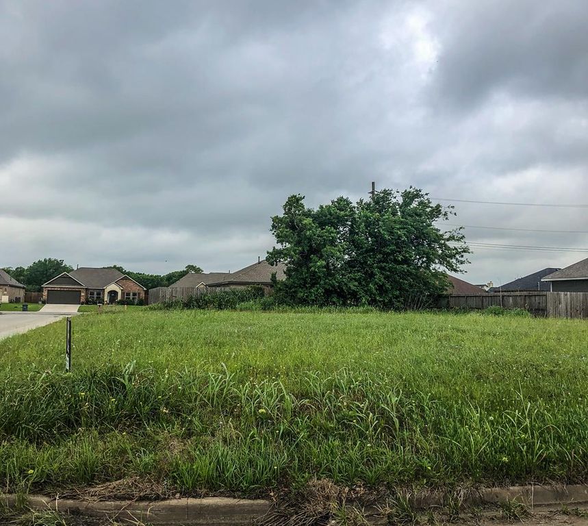 4808 Tarpon Dr, Bay City, TX 77414