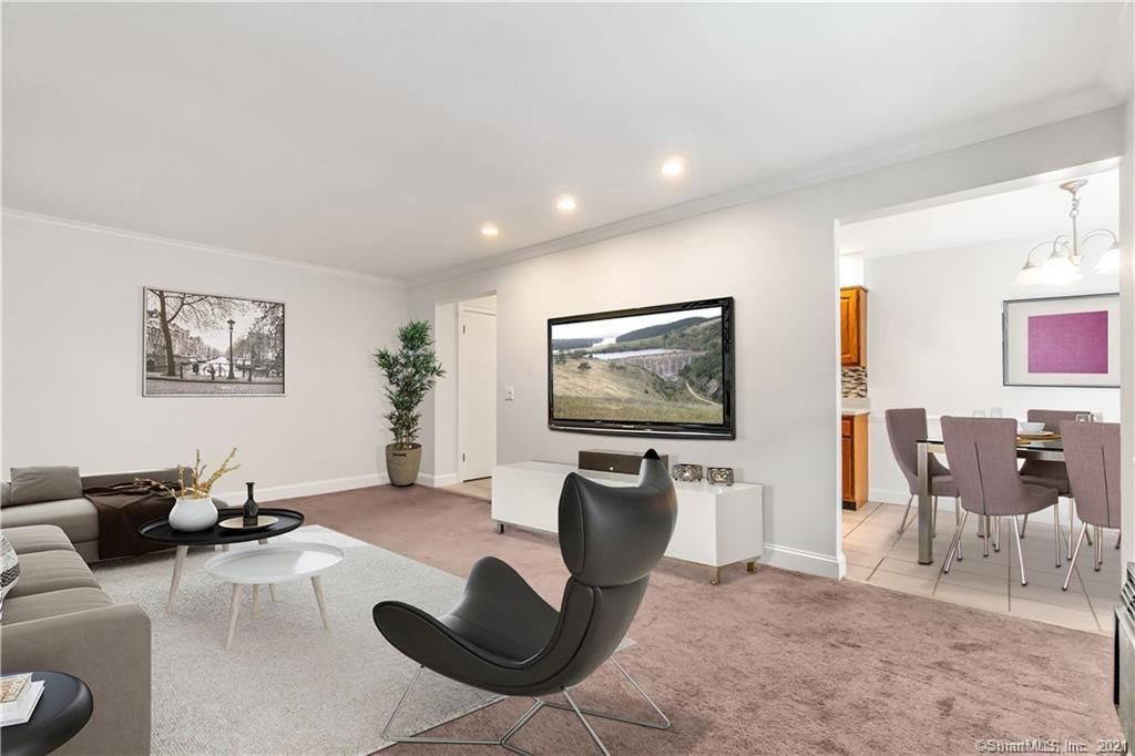 2955 Madison Ave #20, Bridgeport, CT 06606