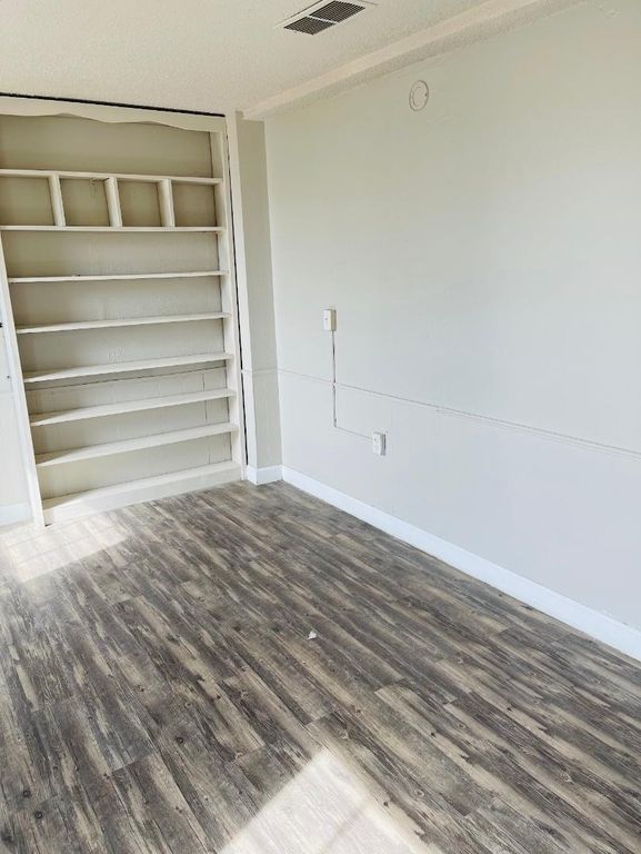 222 N 4th St #374, Bismarck, ND 58501