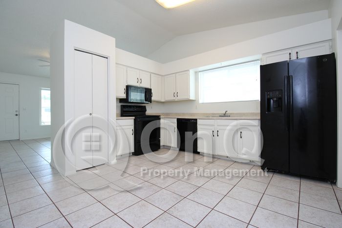 870 S Palm Ln #51, Chandler, AZ 85225