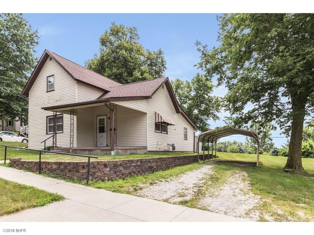 1000 Prairie St, Guthrie Center, IA 2 Bed, 1 Bath SingleFamily Home