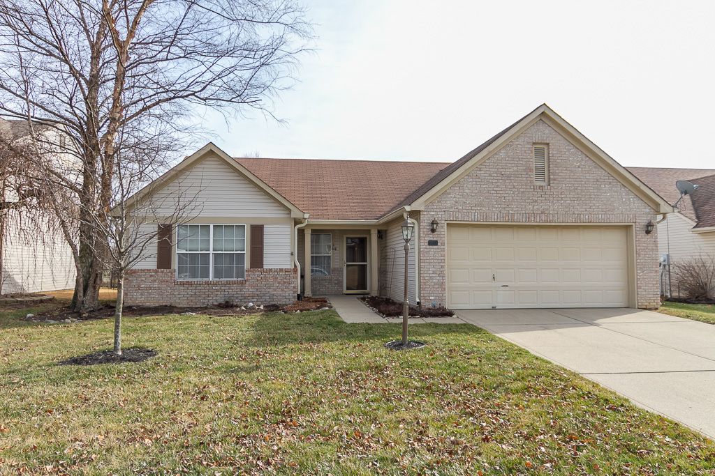 5615 Cherry Field Dr, Indianapolis, IN 46237