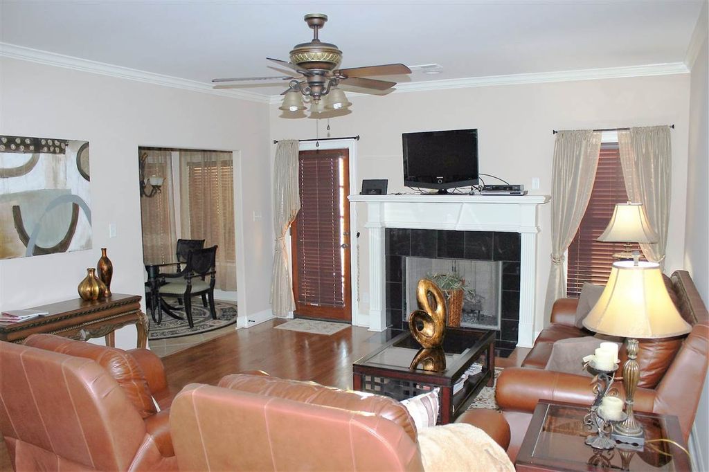 150 Burton Place Dr, Oakland, TN 3 Bed, 2 Bath SingleFamily Home