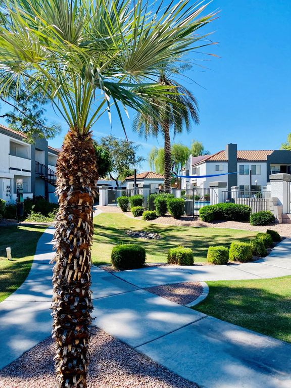 4411 E Chandler Blvd, Phoenix, AZ 85048