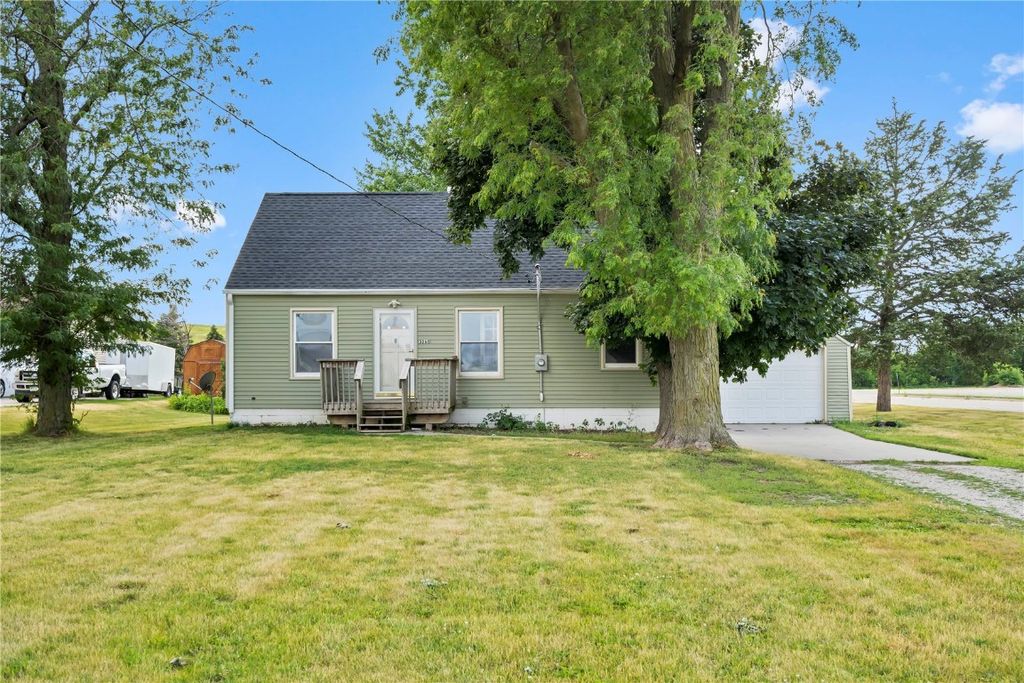 5060 J St SW, Cedar Rapids, IA 52404 Trulia