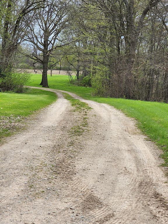 474 Boone Rd, Quincy, MI 49082