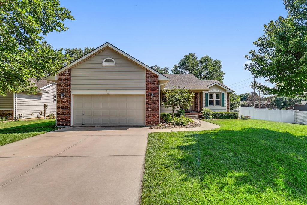 509 E Conestoga Rd, Maize, KS 67101 Trulia