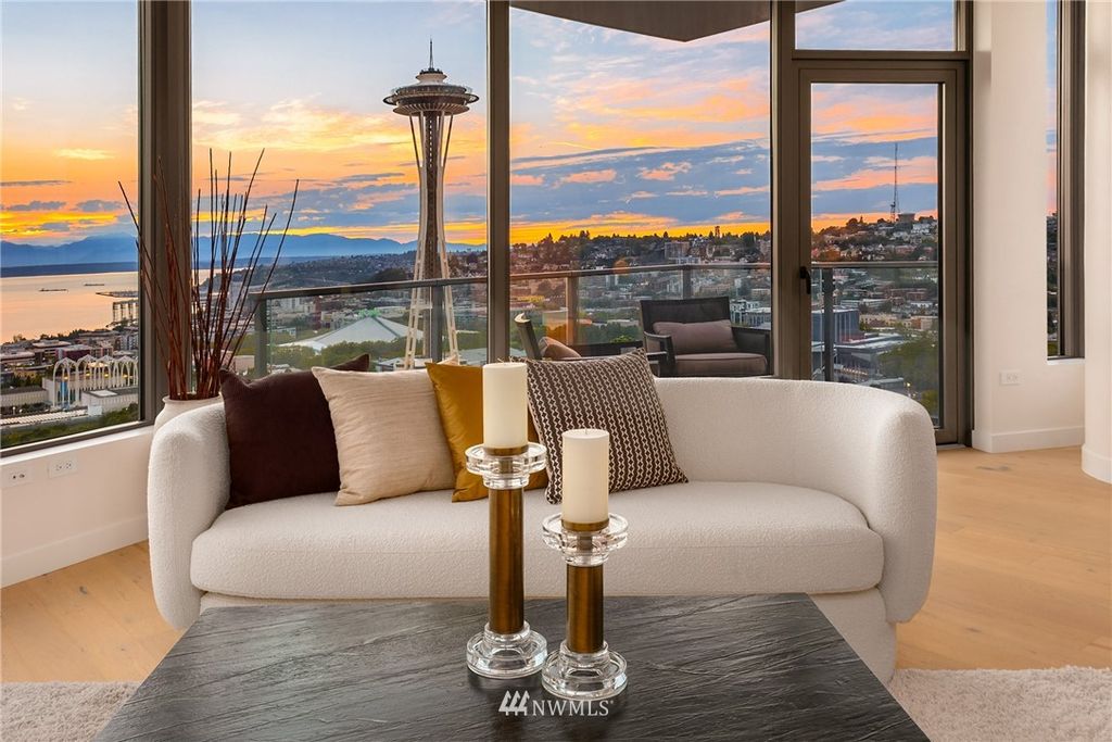 2510 6th Ave #3008, Seattle, WA 98121