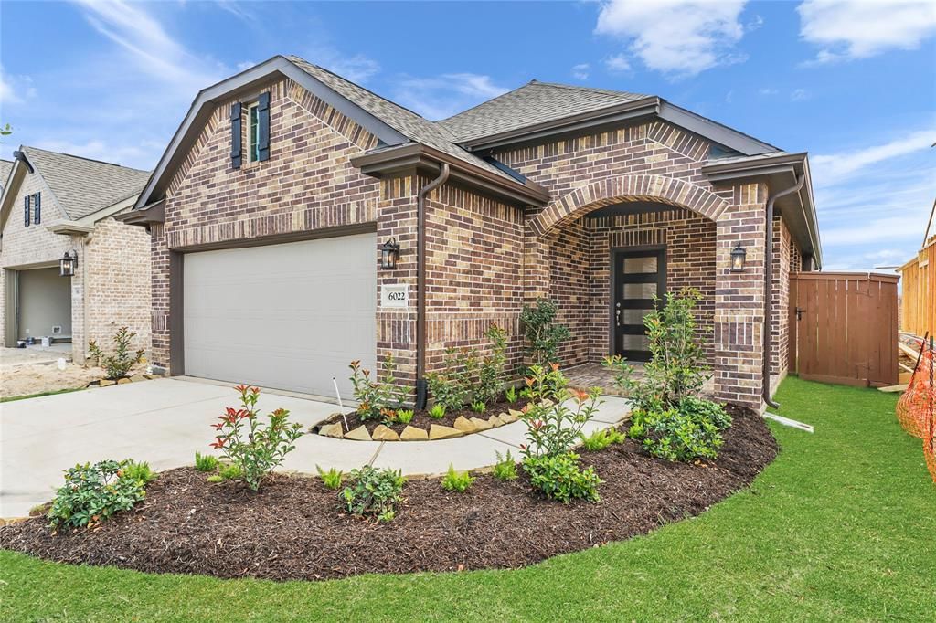 3934 Chesapeake Ln, Forney, TX 75126