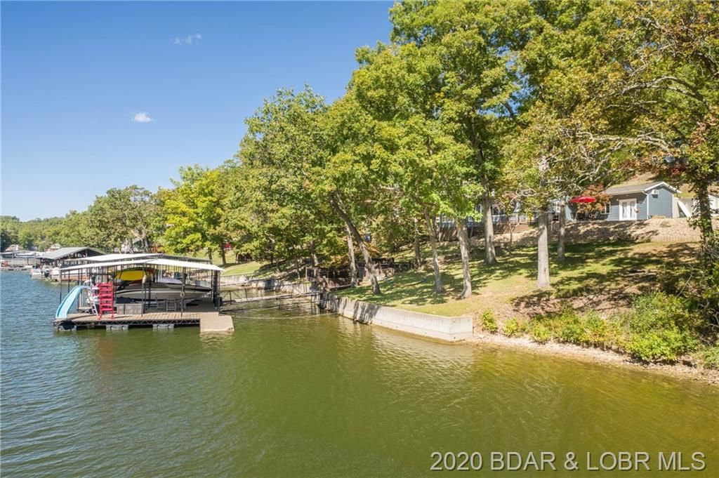 88 Bay Oak Ln, Sunrise Beach, MO 65079