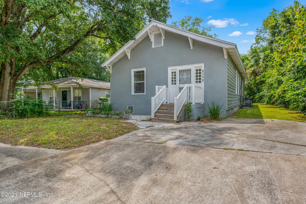 2172 Tuskegee Rd, Jacksonville, FL 32209