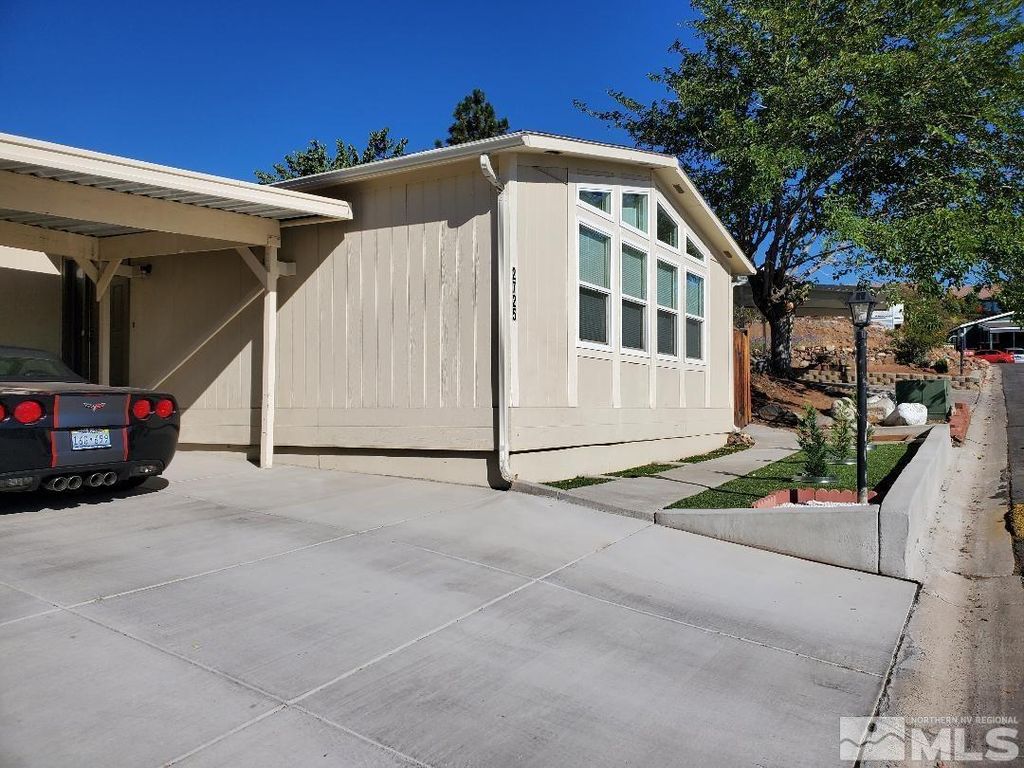 2725 Daffodil Way, Reno, NV 89512