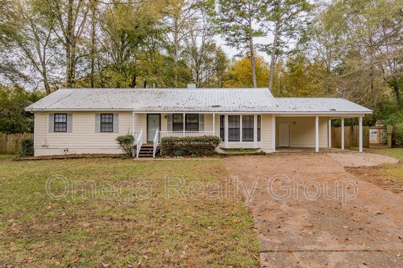 631 Scott Dr, Moody, AL 35004