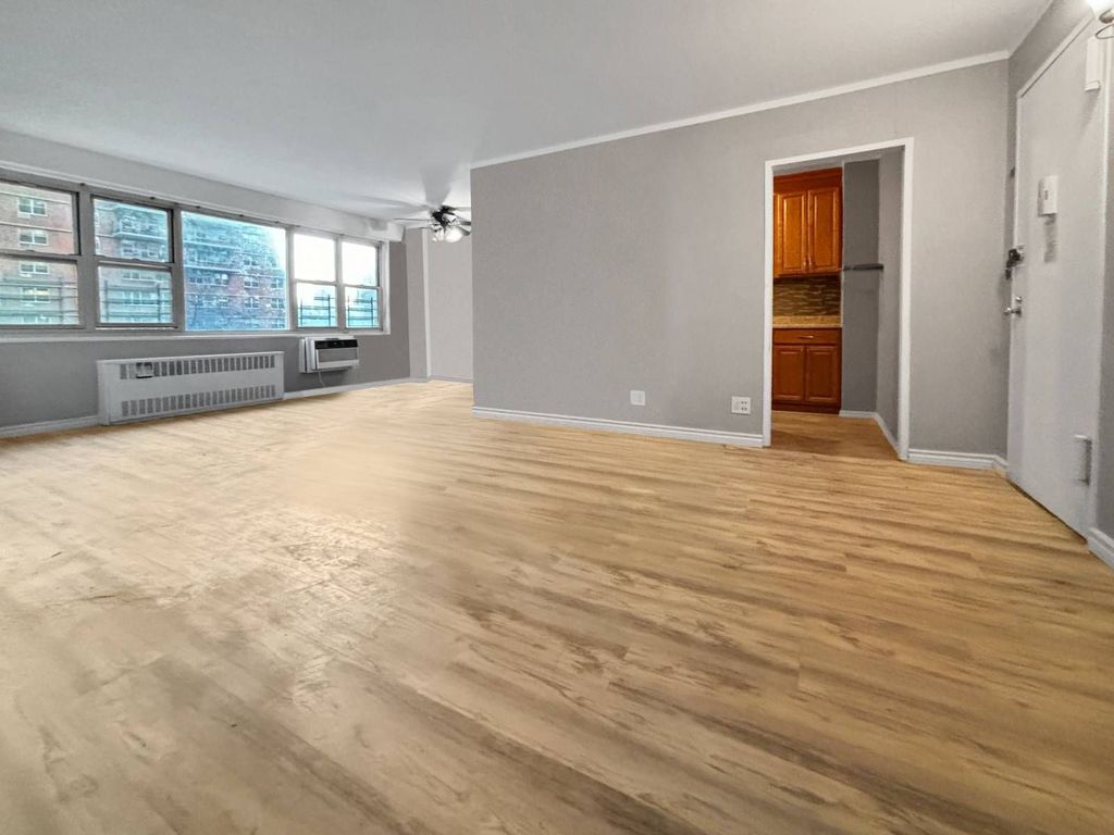 2858 w 5th st. brooklyn ny 11224