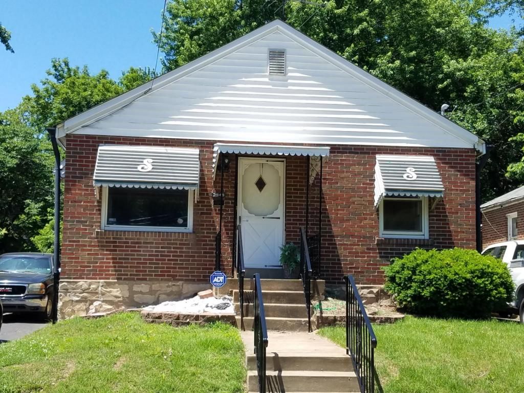2949 Kincaid Ave, Saint Louis, MO 63114 See Est. Value, Schools & More