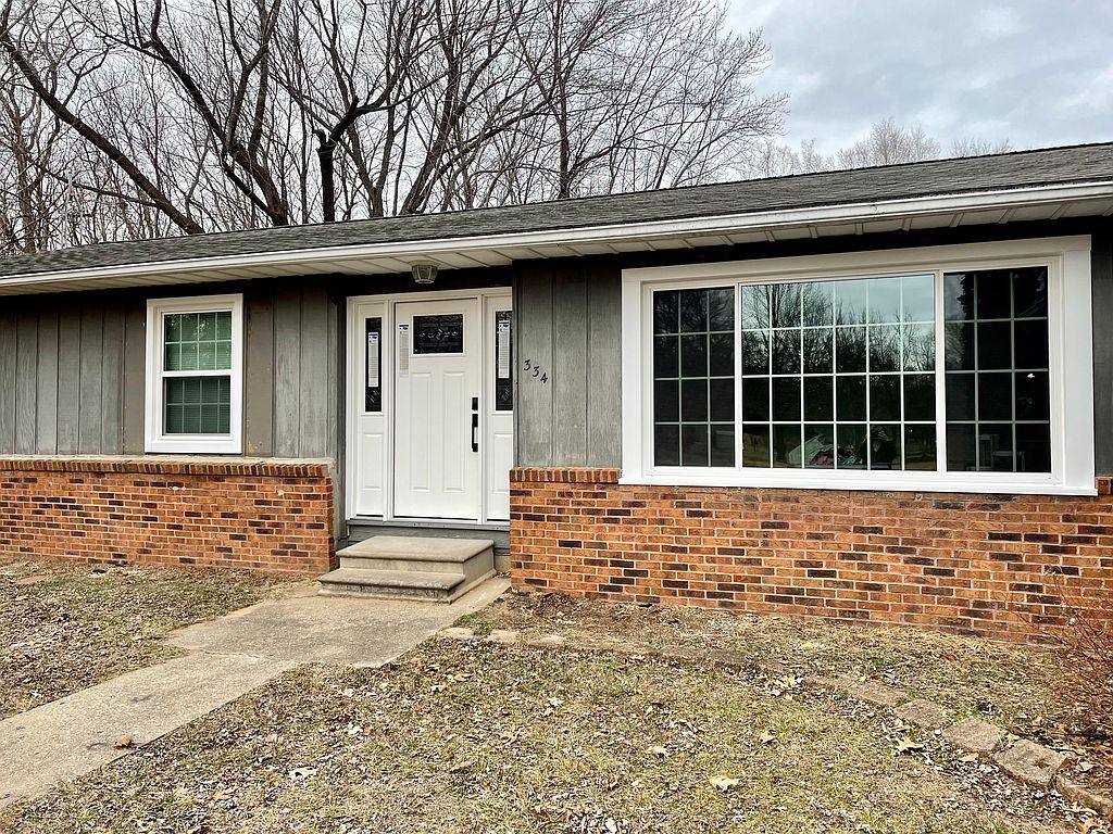 334 W Hickory Hills Dr, Havana, IL 62644