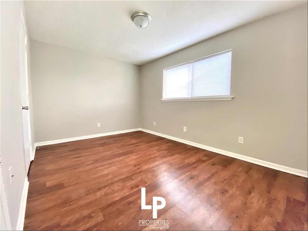 1325 Gray Hawk Rd 3, Lexington, KY 2 Bed, 1 Bath Apartment 23