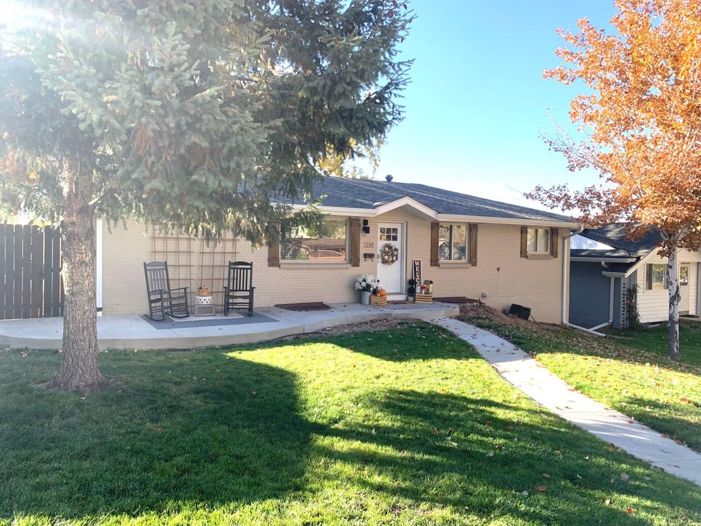3749 S Elati St, Englewood, CO 80110