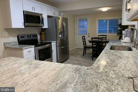6145 5th St, King George, VA 22485