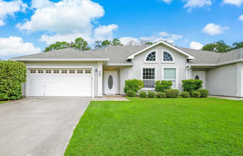 105 Magnolia Ct, Kingsland, GA 31548