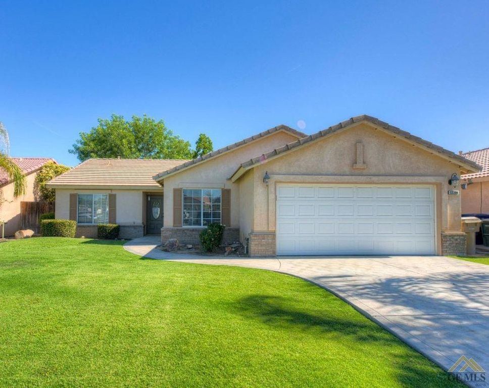 12204 Mauna Loa Ave, Bakersfield, CA 93312