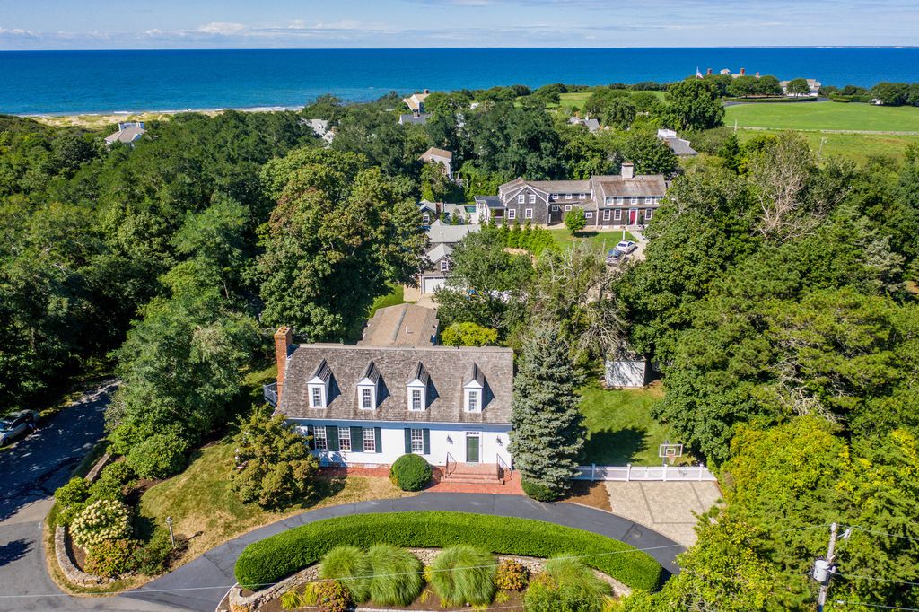 94 Old Town Ln, Dennis, MA 02641