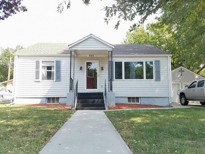 305 S Main St, Holyrood, KS 67450 Trulia