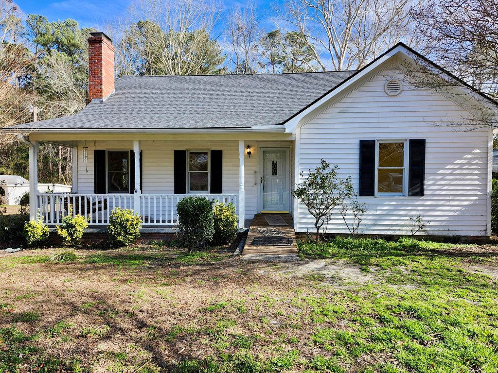 404 Rigby St, Reevesville, SC 29471