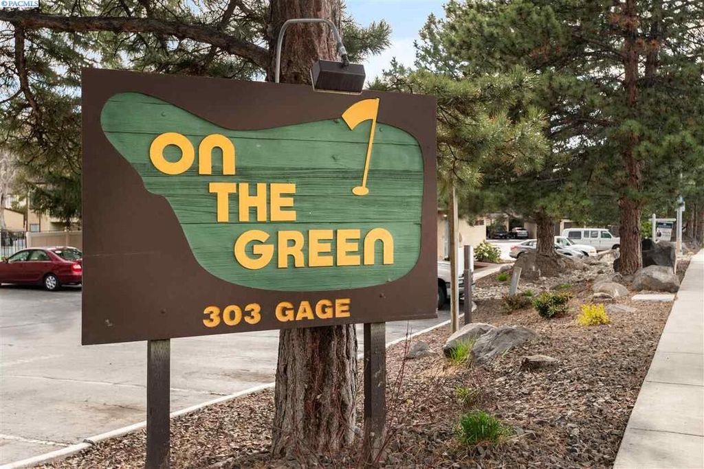 303 W Gage Blvd #107, Richland, WA 99352