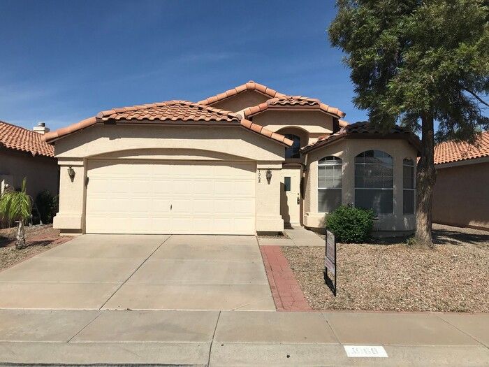 1068 W Butler Ct, Chandler, AZ 85224