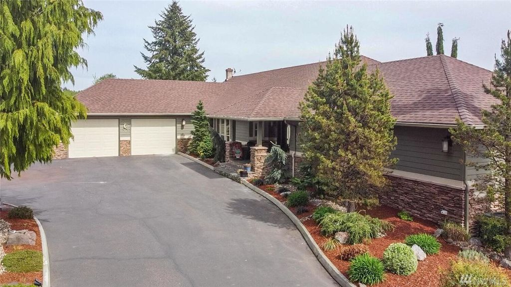 35701 NW 24th Ave, La Center, WA 98629