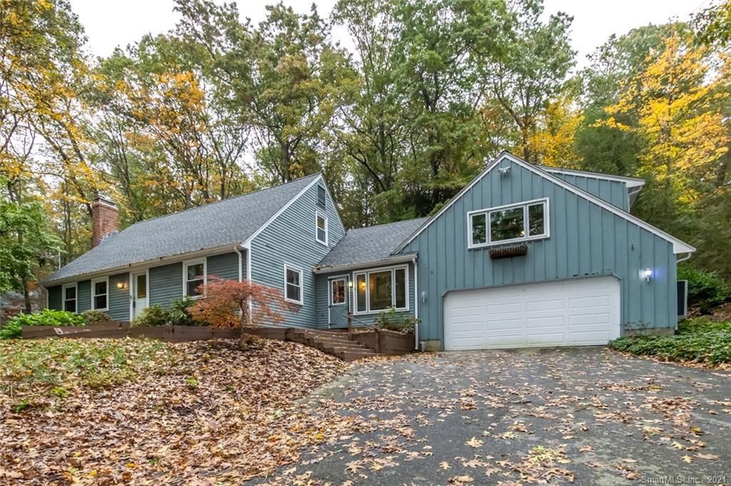 224 New Rd, Avon, CT 06001