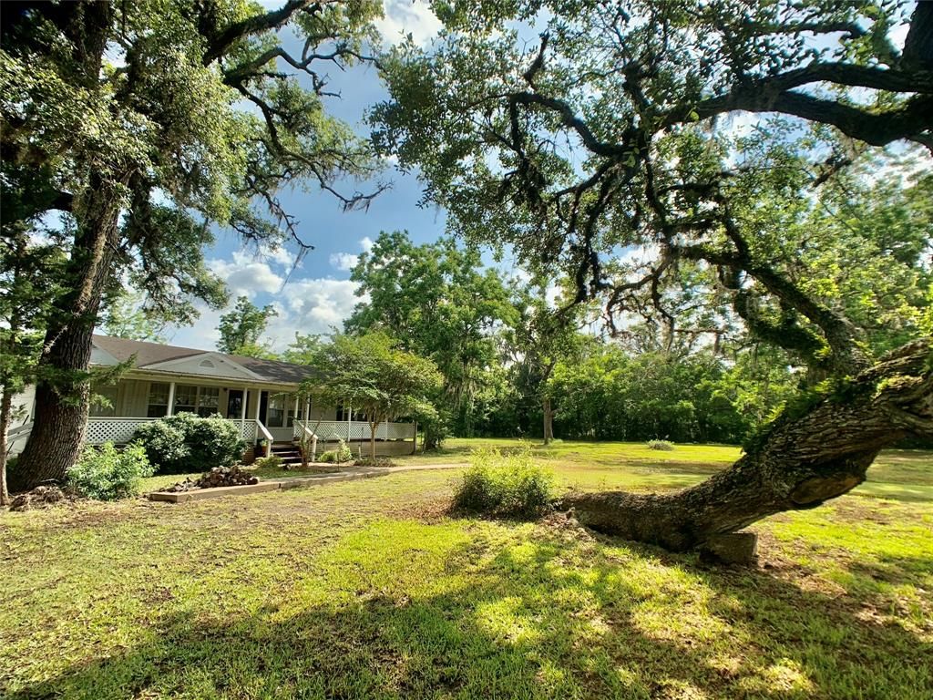 2912 County Road 347, Brazoria, TX 77422