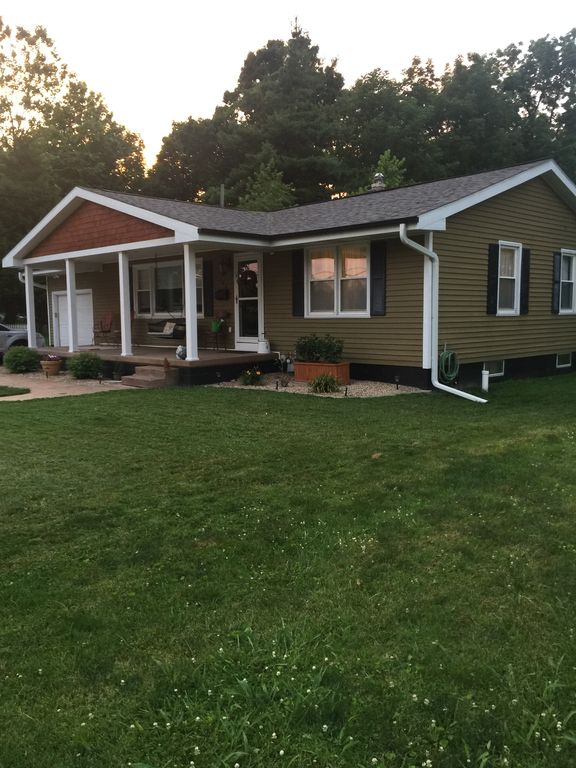 908 W Center St, Girard, IL 62640 Trulia