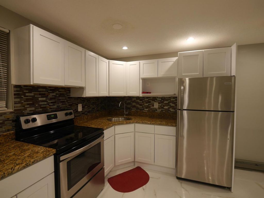 400 Washington St #A3, Middletown, CT 06457