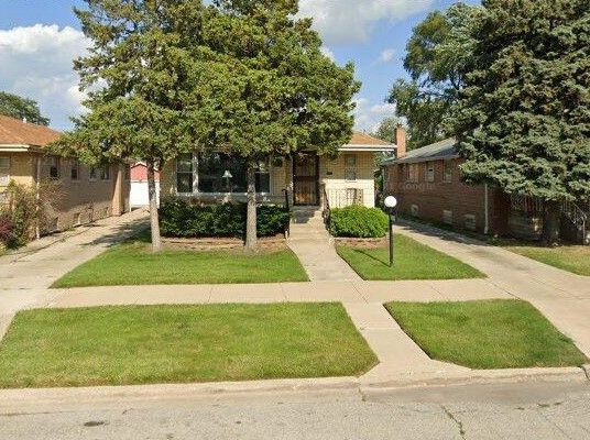 10527 S Emerald Ave, Chicago, IL 60628