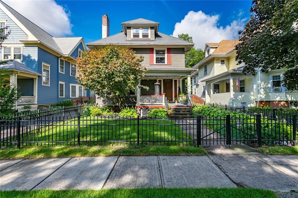 143 Barrington St, Rochester, NY 14607