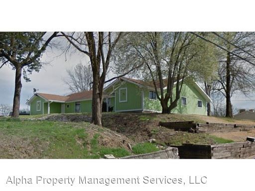 705 S  Holden St #B, Warrensburg, MO 64093