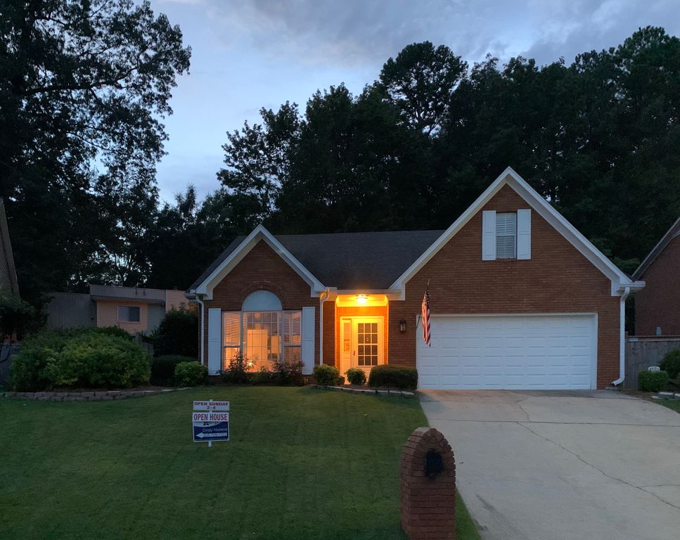 4042 Saddle Run Cir, Pelham, AL 2 Bed, 2 Bath SingleFamily Home 17