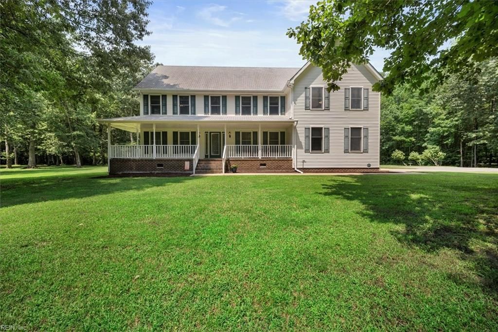 444 Tiki Way, Chesapeake, VA 23322